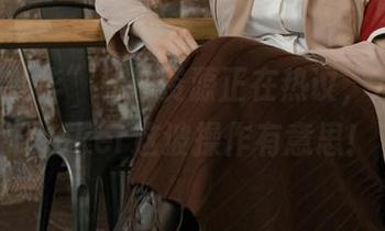 “下平礼华”私拍资源正在热议，Alina Becker这波操作有意思！